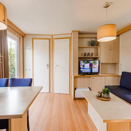 Chalet Lakefront W Terrace