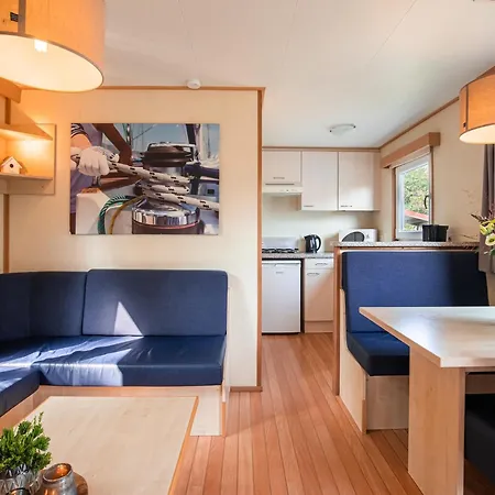 Chalet Lakefront W Terrace Well (Limburg)