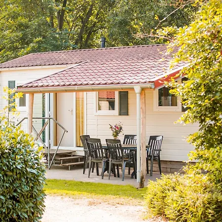 Lakefront W Terrace * Well (Limburg)