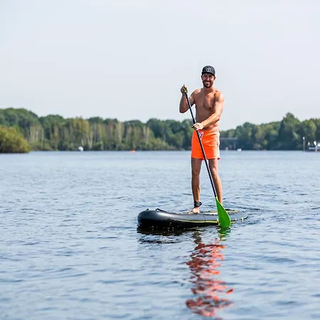 Lakefront W Terrace Well (Limburg)