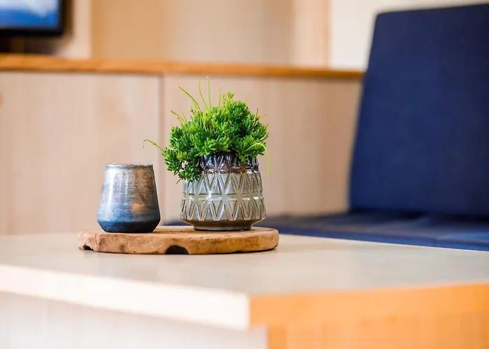 Chalet Lakefront W Terrace