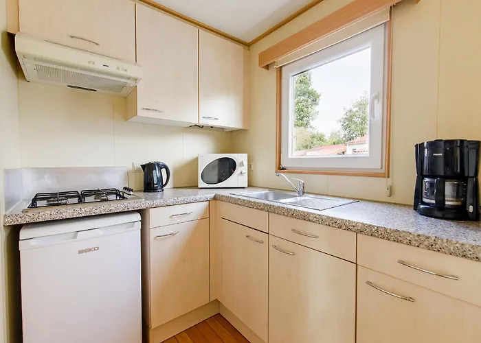 Chalet Lakefront W Terrace Well (Limburg)