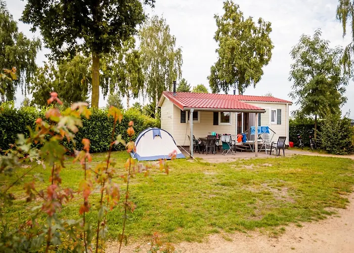 Lakefront W Terrace * Well (Limburg)