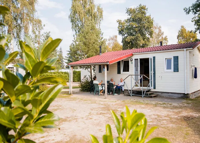 Lakefront W Terrace * Well (Limburg)