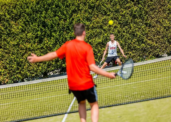 Lakefront W Terrace Chalet Well (Limburg)