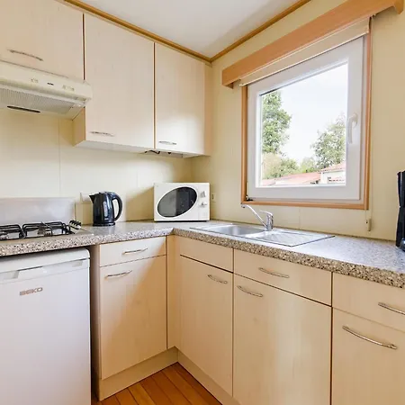 Chalet Lakefront W Terrace Well (Limburg)