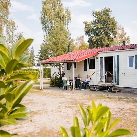 Lakefront W Terrace * Well (Limburg)